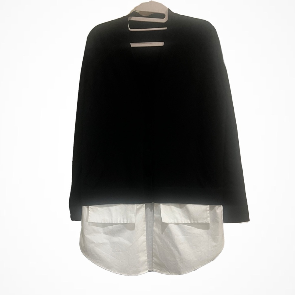 Elegant Black Cardigan with White Hem OS